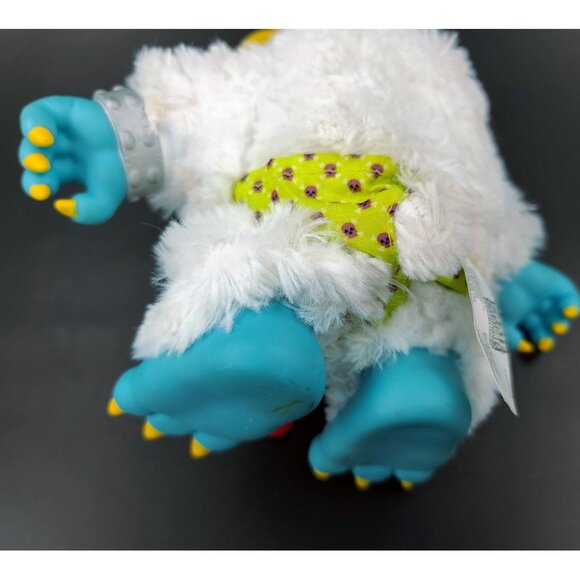 Free The Beast MGA Entertainment Crate Creatures Blizz Talking Plush Toy - Picture 8 of 16